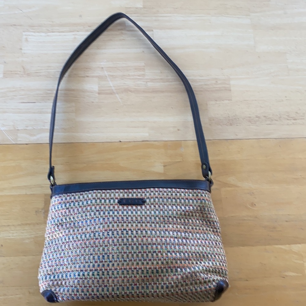 EGO. Tan MultiColored Straw Purse w/Brown Leather straps & closure.